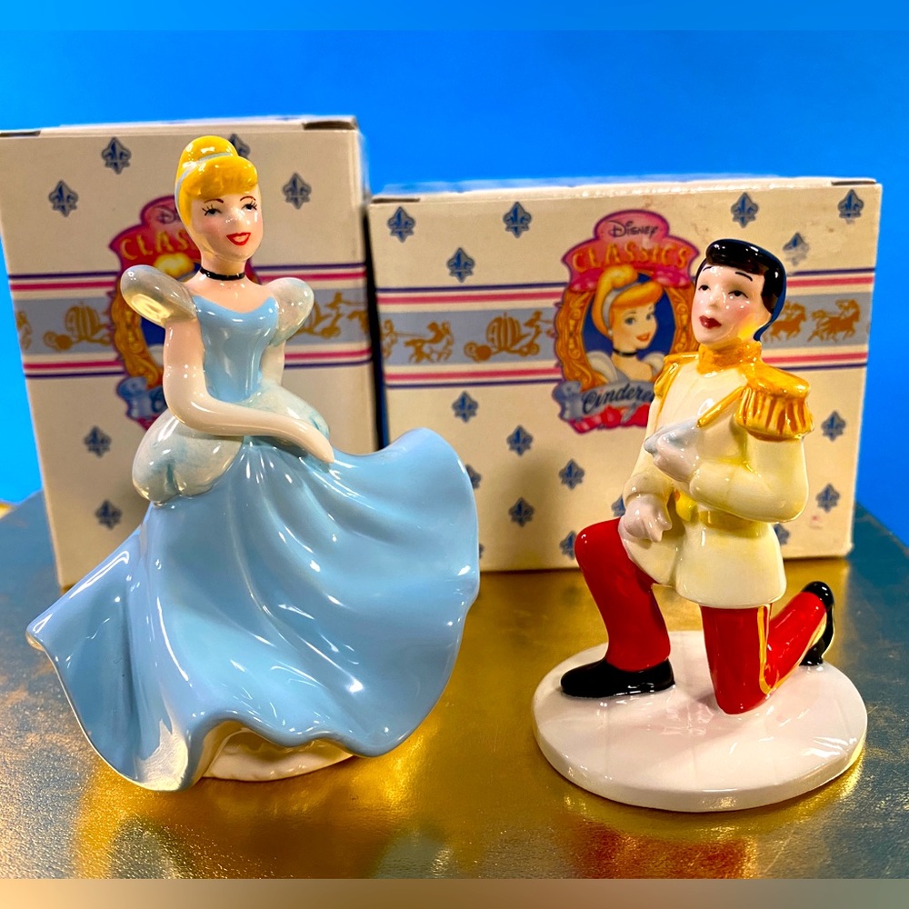Walt Disney Classics Cinderella and Prince Charming Vintage Porcelain Figurines